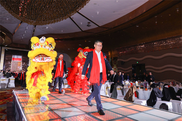 先进进场.jpg